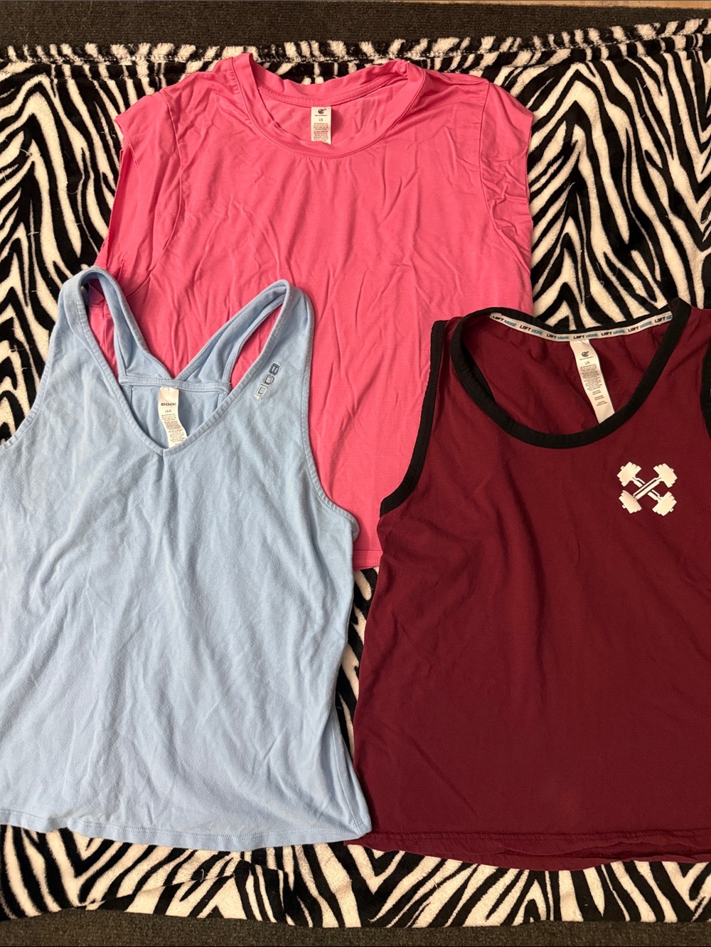 NWOT Beachbody Top Bundle (L)